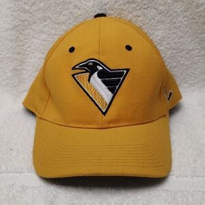 Zephyr Pittsburgh Penguins 7 5/8 Fitted Hat - NWOT